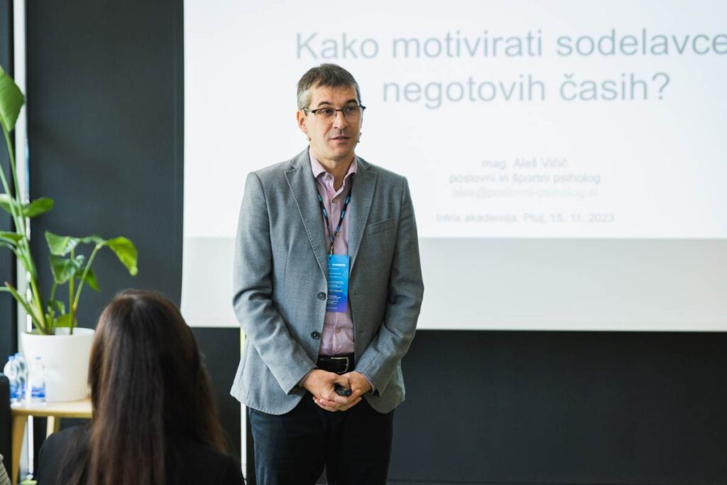Sportni in poslovni psiholog Ales Vicic