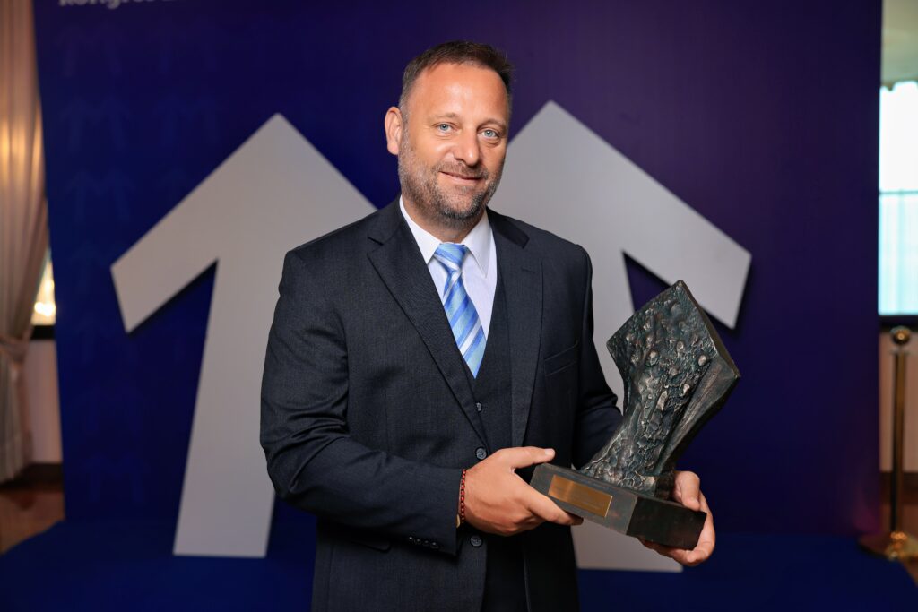 Direktor Intere, Peter Ladič, s nazgradom vključi.vse Direktor Intere, Peter Ladič, s nazgradom vključi.vse